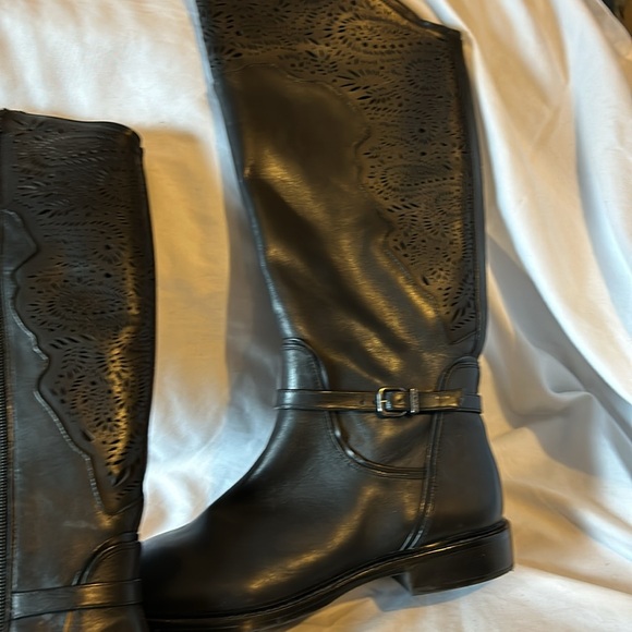 Gianni Bini boots size 8.5 - Picture 5 of 8